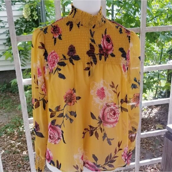 Living Doll Los Angeles Floral Long Sleeve Blouse - Picture 8 of 8